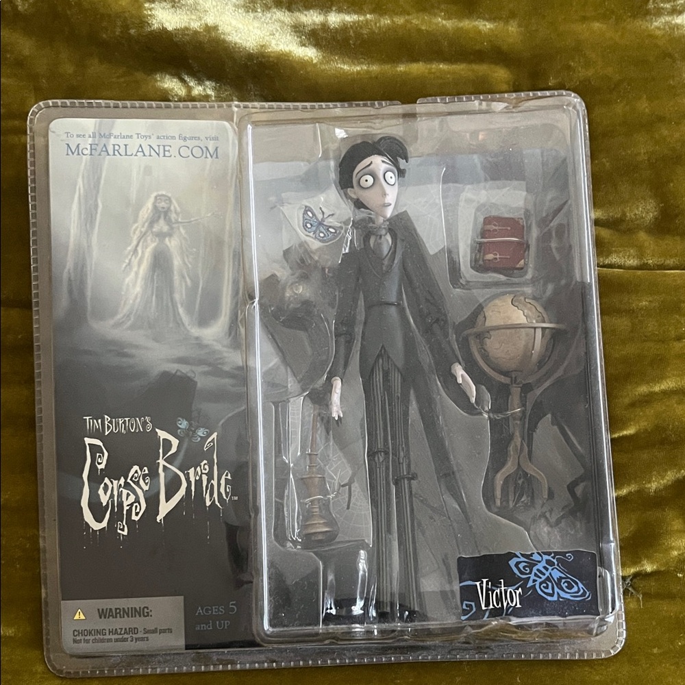 Hot Topic Tim Burton's Corpse Bride Victor Figure